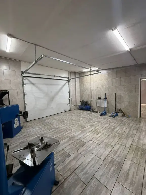 Сарапул | Помещение под автосервис, сто